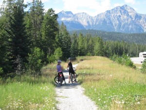 Biking to the town of Japser