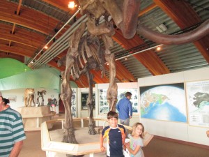 Wooly Mammoth skeleton behind the kids